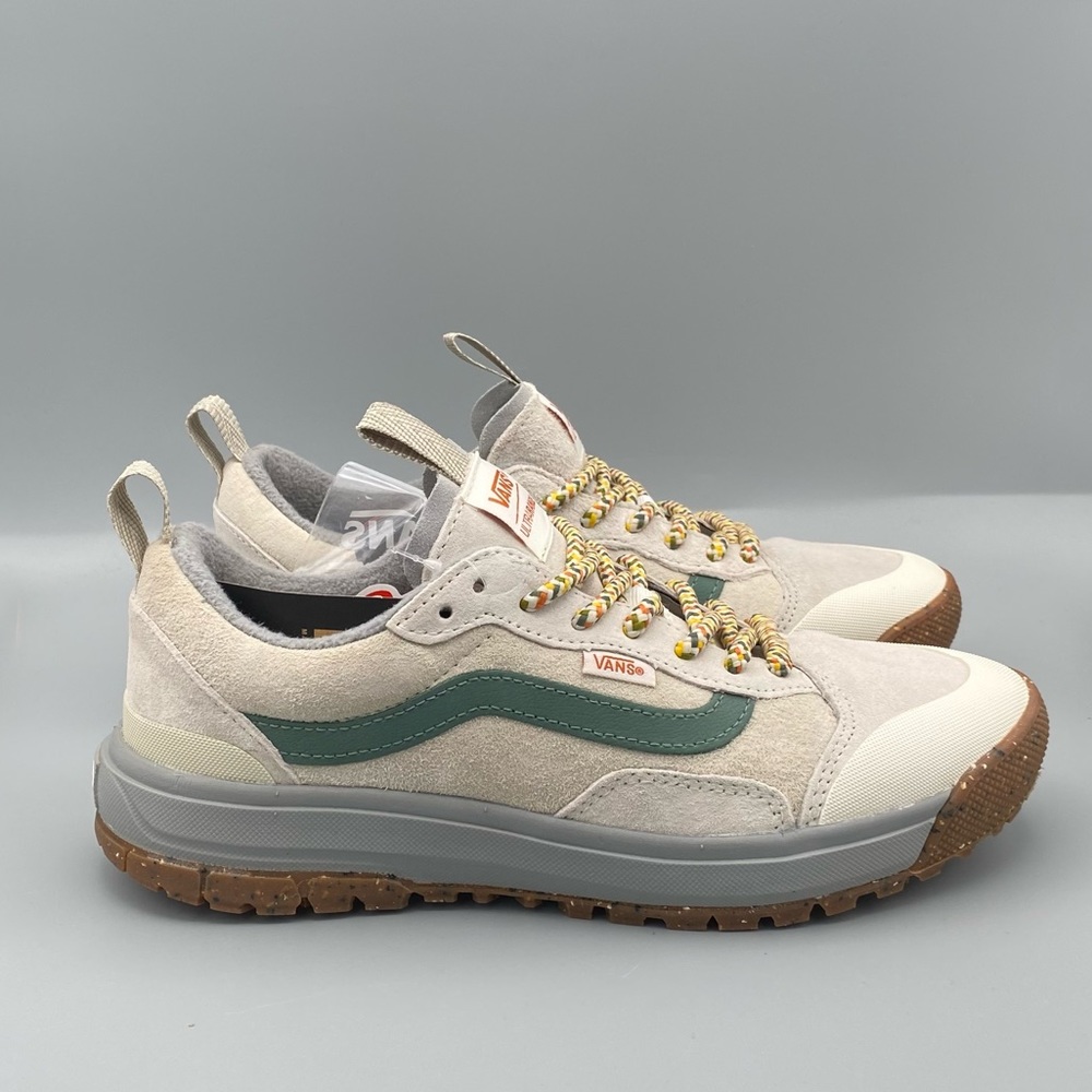 Vans Beige and Green Sneakers - Picture 2 of 16